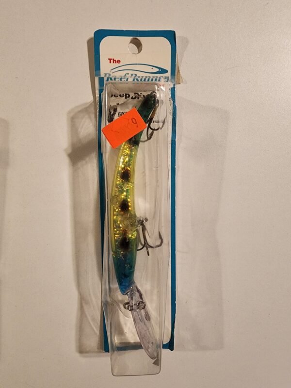 Reef Runner Fishing Lures Deep Diver 10'-28'ft: Gator Bait (Green/Reflective/blue)