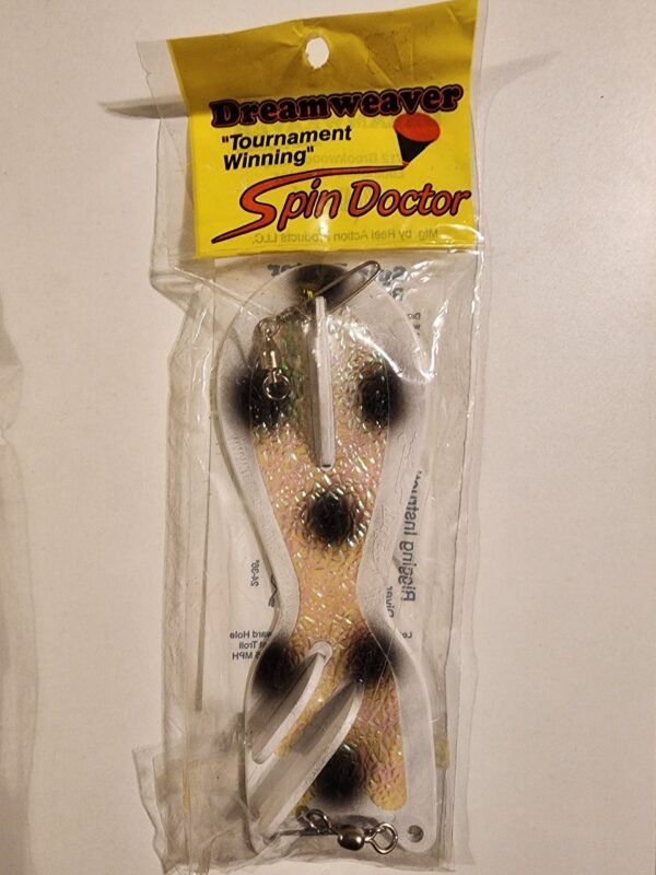Dreamweaver "Tournament Winning" Spin Doctor 8": Black Dots 70035 (white/black dots)