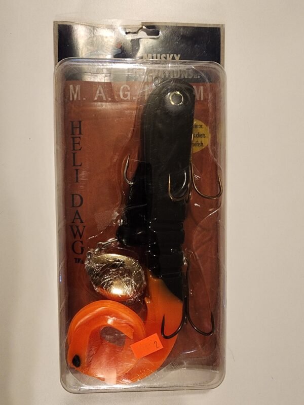 Musky Innovations R.E.G.U.L.A.R Heli-Dawg 9"- Black/Orange